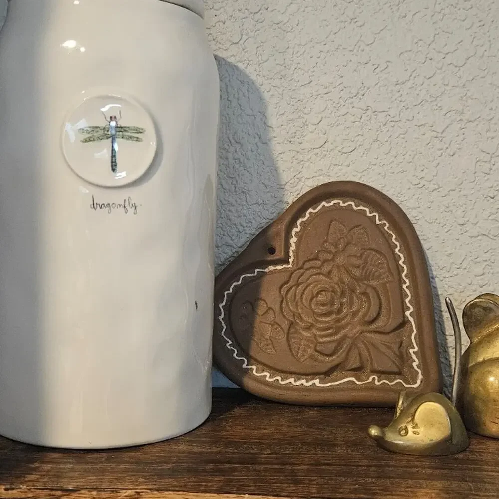 Rae Dunn dragonfly canister